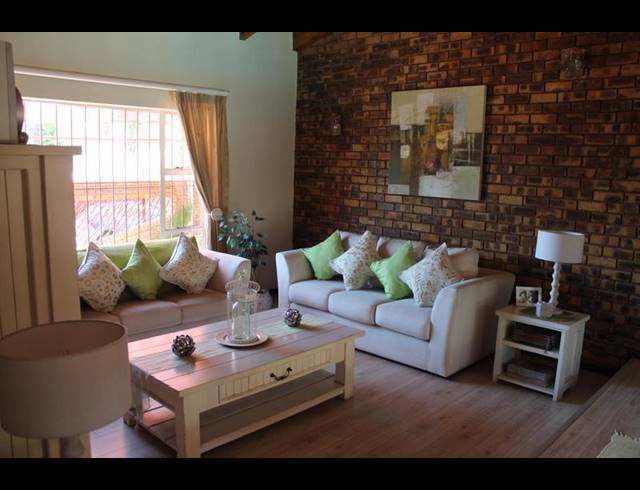 4 BEDROOM HOUSE FOR SALE IN MARAIS STEYN PARK